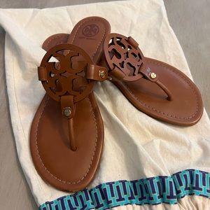 Tory Burch Miller size 9 like new